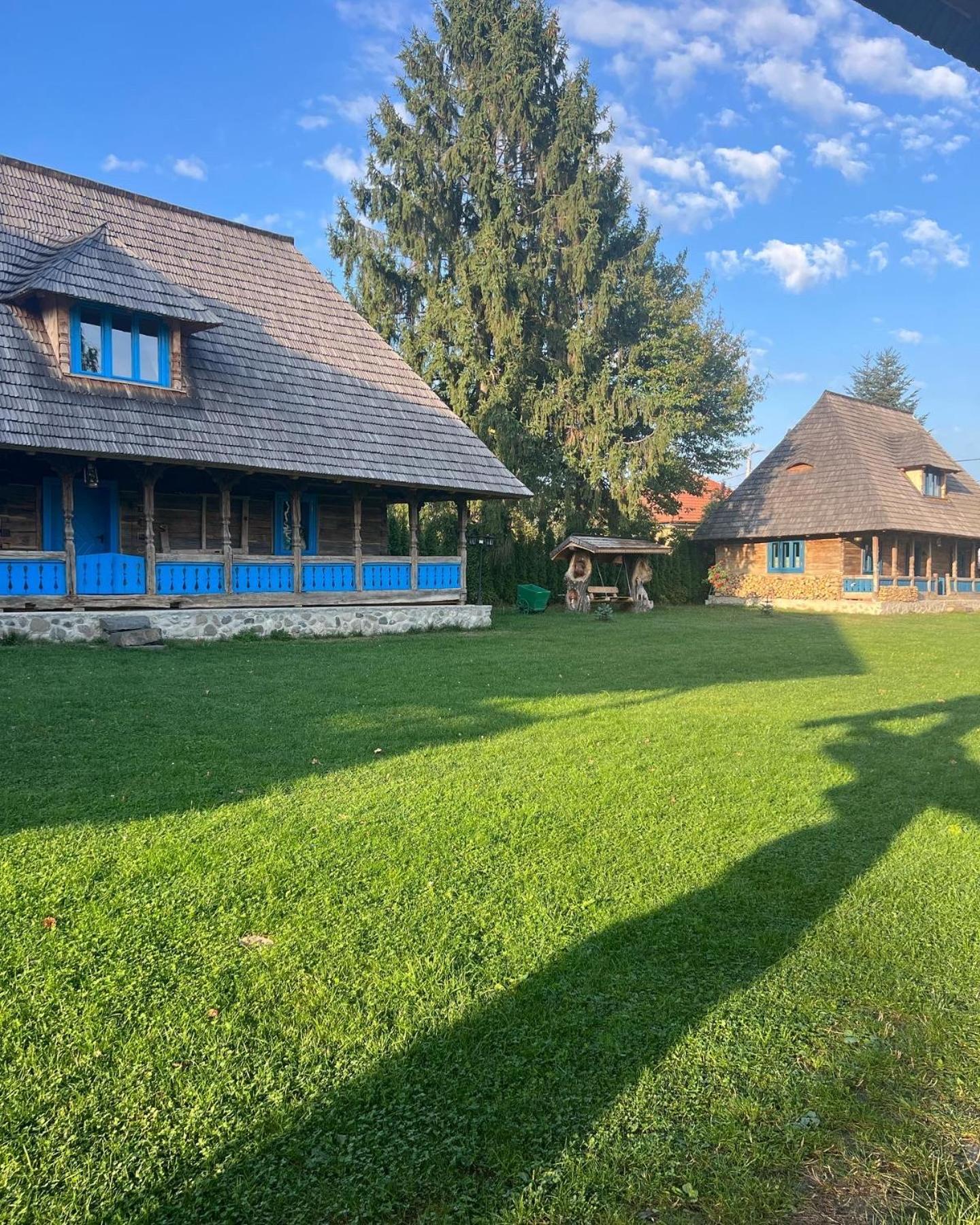 La Patru Daci Hotel Ocna Şugatag Exterior foto